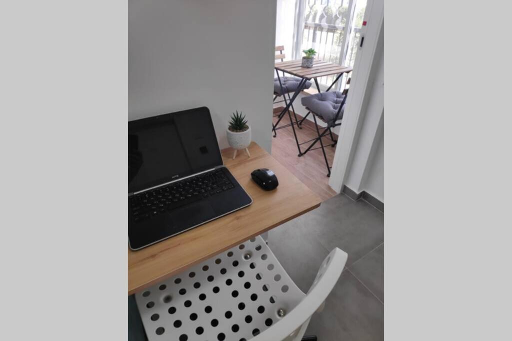 Centrally-Located Quiet Cozy Loft Apartment Beersheba Ngoại thất bức ảnh